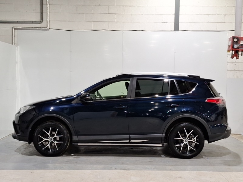 Used Toyota RAV4 2017 for sale - 77466267: Photo 4