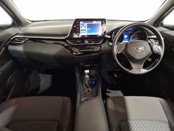 Used Toyota C-HR 2023 for sale - 78054568: Photo