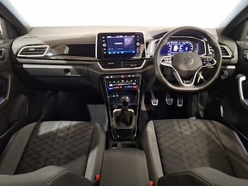 Used Volkswagen T-Roc 2022 for sale - 77324982: Photo