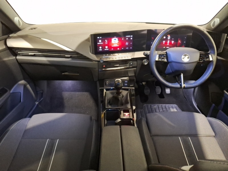 Used Vauxhall Astra 2024 for sale - 76911749: Photo 2