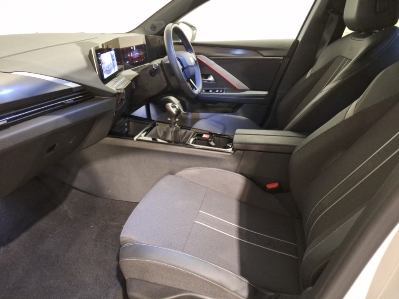 Used Vauxhall Astra 2024 for sale - 76911749: Photo 5