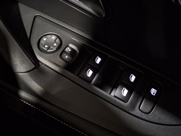 Used Peugeot 2008 2025 for sale - 76188365: Photo 19