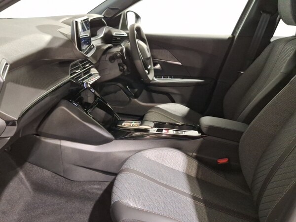 Used Peugeot 2008 2025 for sale - 76188365: Photo 5
