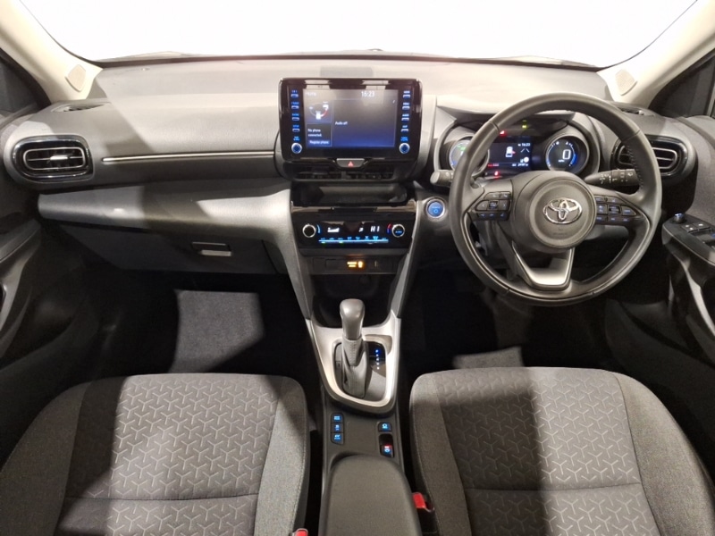 Used Toyota Yaris Cross 2023 for sale - 76456002: Photo 2