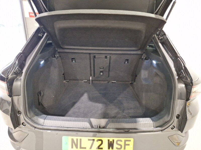 Used Volkswagen ID.4 2022 for sale - 77847378: Photo 8