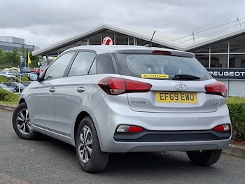 Used Hyundai i20 2019 for sale - 78983868: Photo