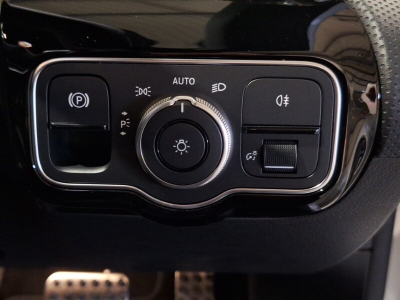 Used Mercedes-Benz A-Class 2023 for sale - 77596926: Photo 17