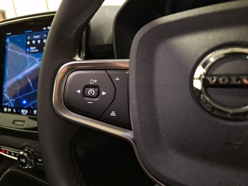 Used Volvo XC40 2024 for sale - 76335521: Photo 17