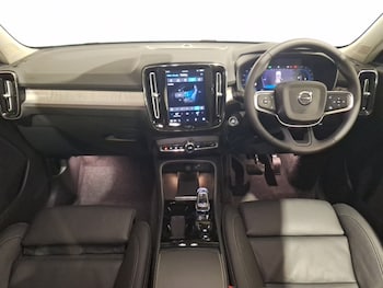 Used Volvo XC40 2024 for sale - 76335521: Photo