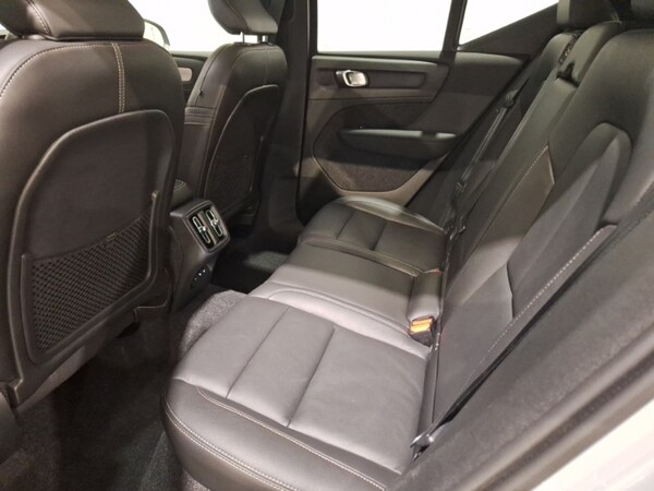 Used Volvo XC40 2024 for sale - 76335521: Photo 6