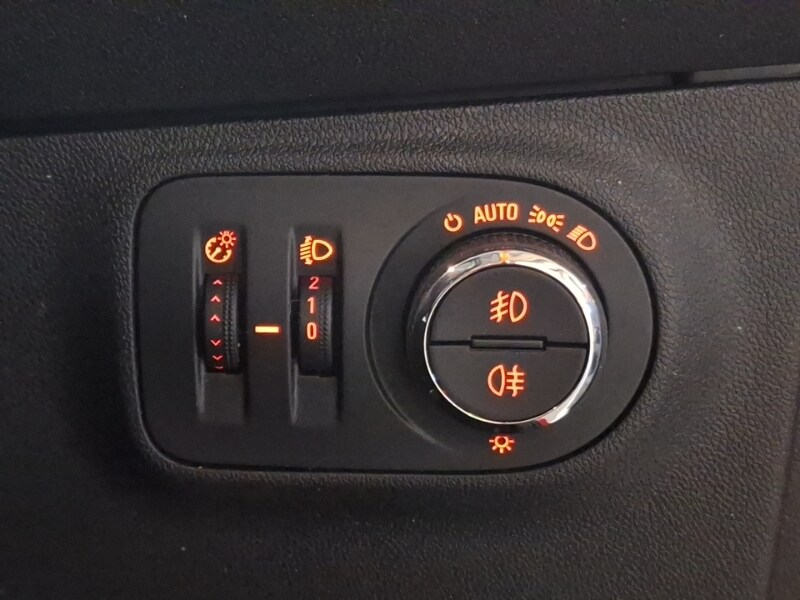 Used Vauxhall Corsa 2017 for sale - 76651743: Photo 17