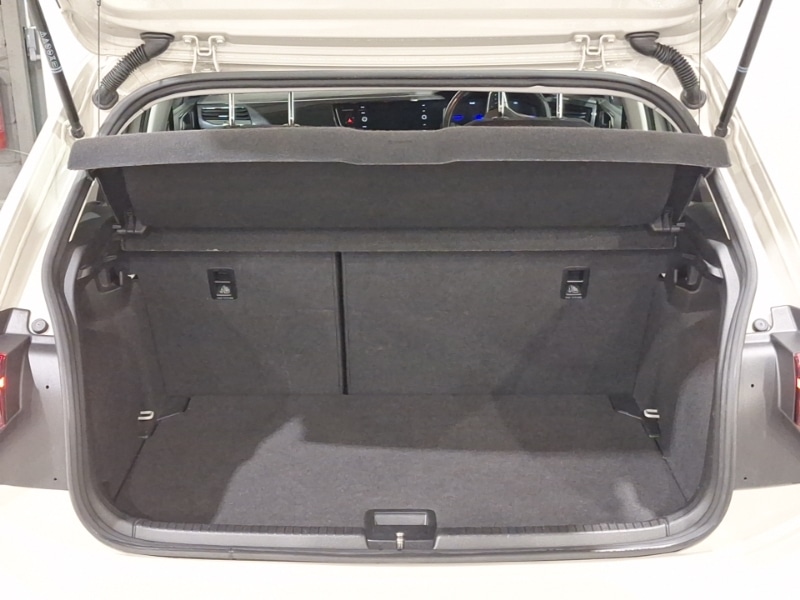 Used Volkswagen Polo 2023 for sale - 76773907: Photo 8