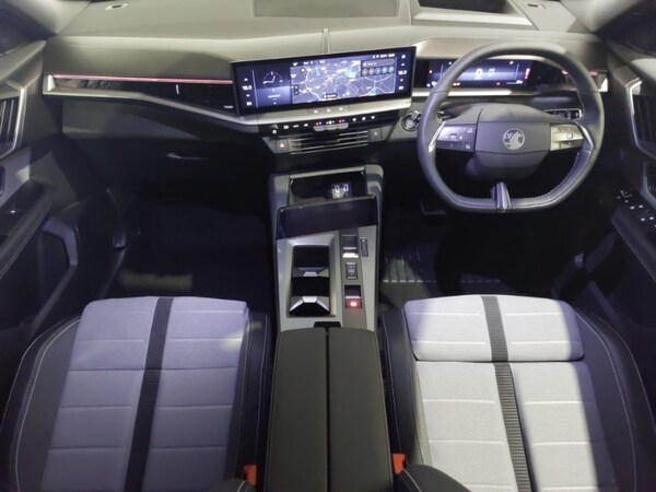 Used Vauxhall Grandland 2024 for sale - 76321255: Photo 2