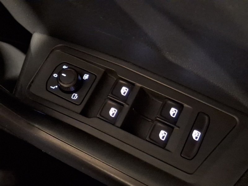 Used Volkswagen T-Roc 2018 for sale - 76556494: Photo 16