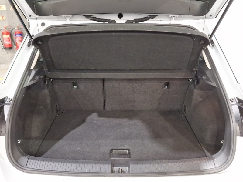 Used Volkswagen T-Roc 2018 for sale - 76556494: Photo 8