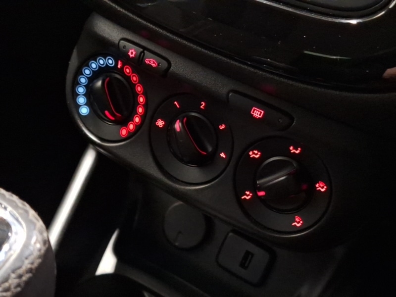 Used Vauxhall Corsa 2018 for sale - 76717929: Photo 14