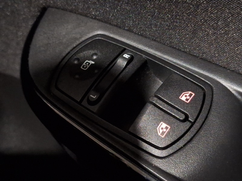 Used Vauxhall Corsa 2018 for sale - 76717929: Photo 17