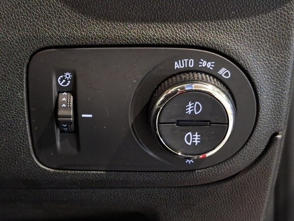 Used Vauxhall Crossland 2022 for sale - 76103411: Photo 17