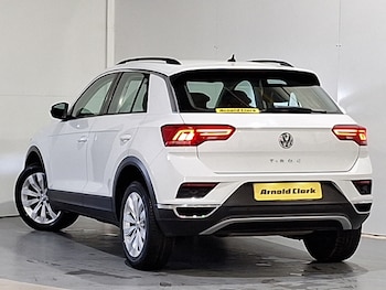 Used Volkswagen T-Roc 2020 for sale - 75594999: Photo