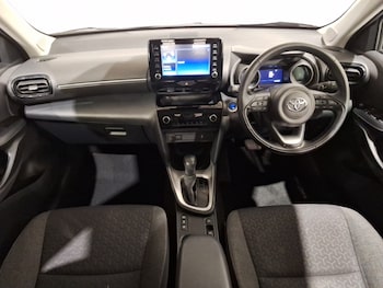 Used Toyota Yaris Cross 2022 for sale - 76358731: Photo