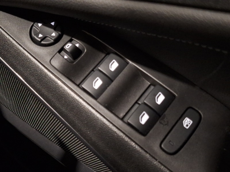 Used Vauxhall Crossland 2022 for sale - 77644290: Photo 18