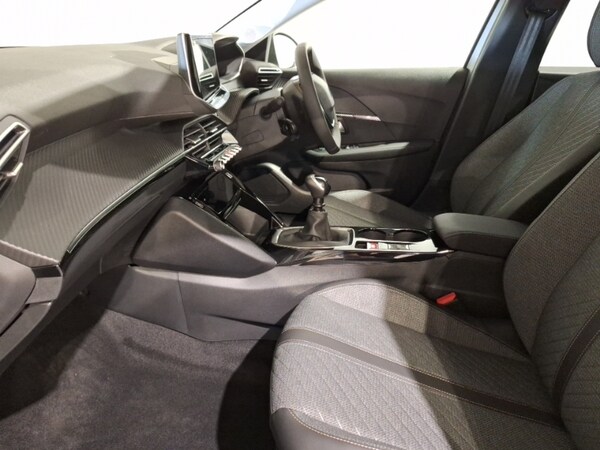 Used Peugeot 208 2025 for sale - 75270750: Photo 5