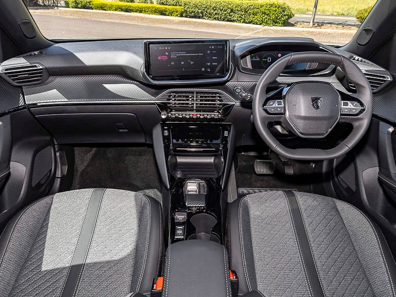 Used Peugeot 2008 2025 for sale - 76583523: Photo 2