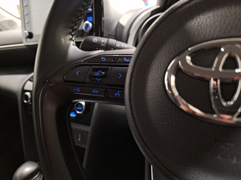 Used Toyota Yaris Cross 2023 for sale - 76055235: Photo 17