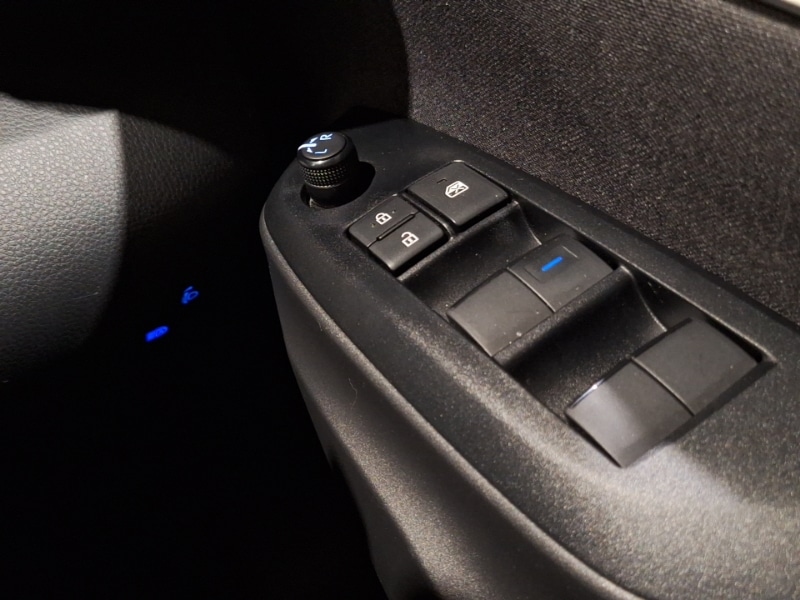Used Toyota Yaris Cross 2023 for sale - 76055235: Photo 18