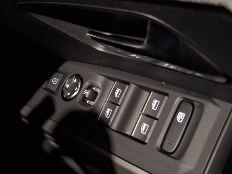 Used Peugeot 5008 2025 for sale - 77240973: Photo 18