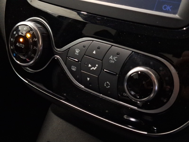 Used Renault Captur 2018 for sale - 77852241: Photo 13