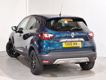 Used Renault Captur 2018 for sale - 77852241: Photo