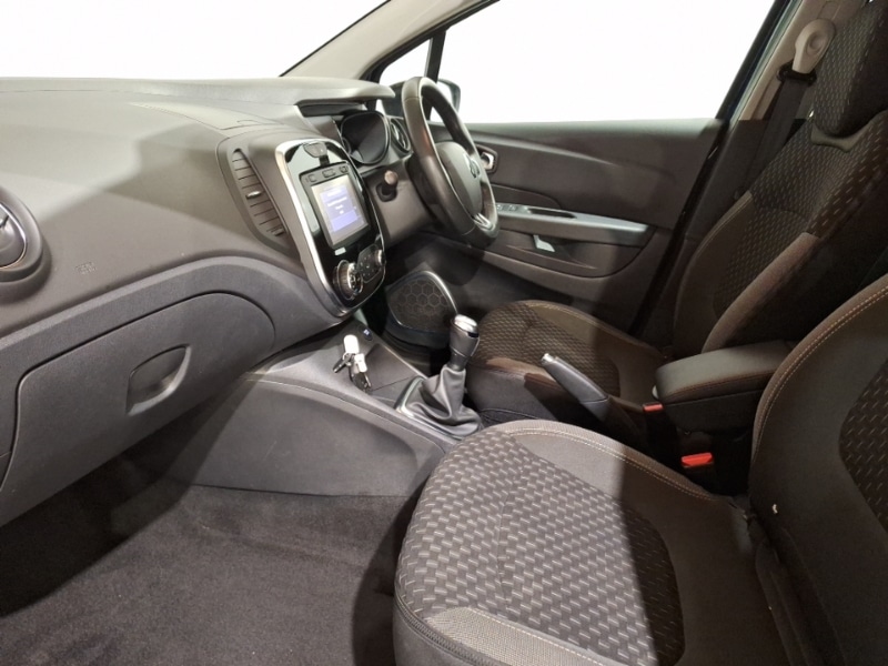 Used Renault Captur 2018 for sale - 77852241: Photo 5