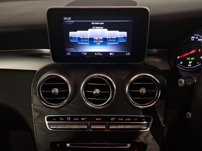 Used Mercedes-Benz GLC 2019 for sale - 76116583: Photo 11