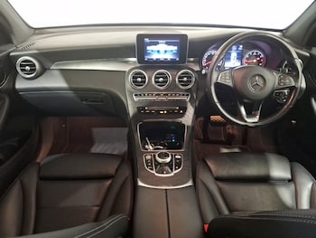Used Mercedes-Benz GLC 2019 for sale - 76116583: Photo