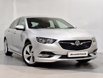 Vauxhall - Insignia