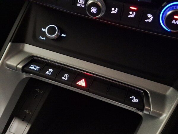 Used Audi Q3 2022 for sale - 76289553: Photo 16