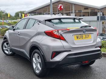 Used Toyota C-HR 2018 for sale - 79737161: Photo