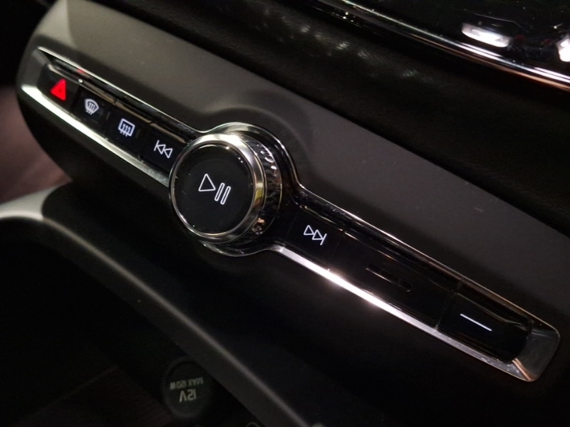 Used Volvo XC40 2021 for sale - 76478700: Photo 15