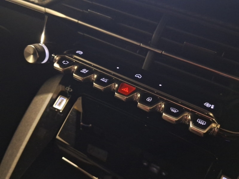 Used Peugeot 2008 2024 for sale - 77448527: Photo 15