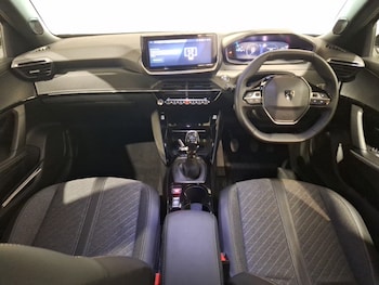 Used Peugeot 2008 2024 for sale - 77448527: Photo