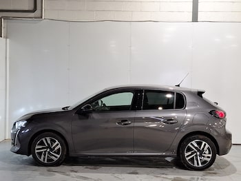 Used Peugeot 208 2023 for sale - 77585145: Photo