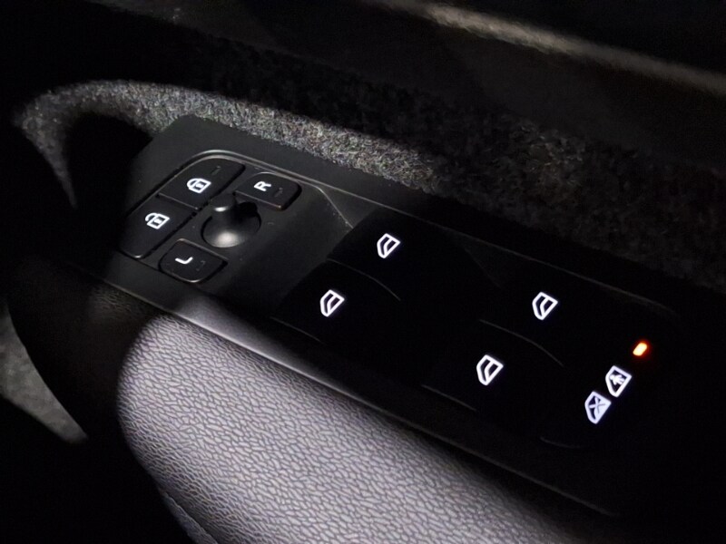 Used Volvo XC40 2023 for sale - 77832460: Photo 19