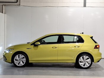 Used Volkswagen Golf 2024 for sale - 77686186: Photo