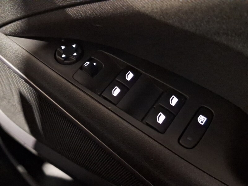 Used Vauxhall Crossland 2021 for sale - 77482791: Photo 17