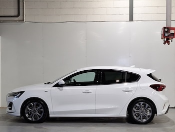 Used Ford Focus 2023 for sale - 78054585: Photo