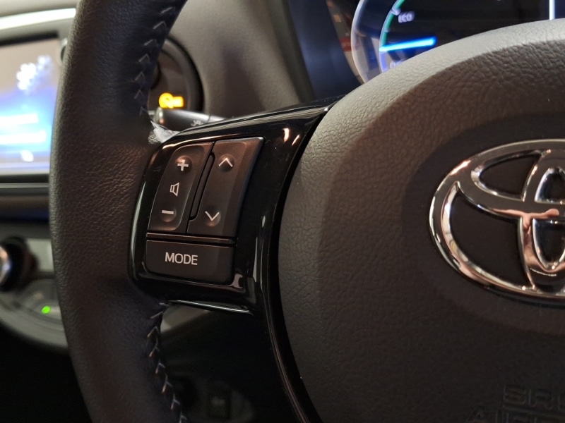 Used Toyota Yaris 2018 for sale - 77694810: Photo 17