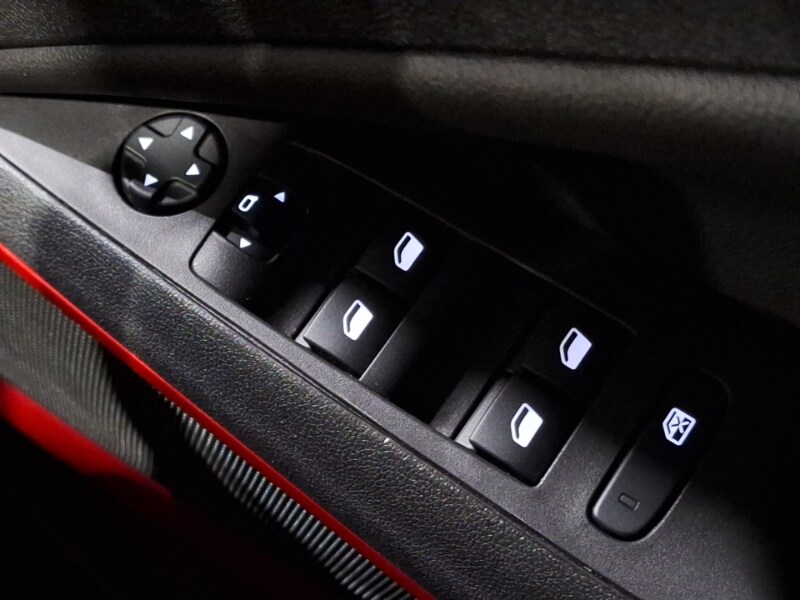 Used Vauxhall Crossland 2023 for sale - 77818293: Photo 18