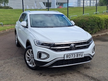 Used Volkswagen T-Roc 2023 for sale - 78621702: Photo
