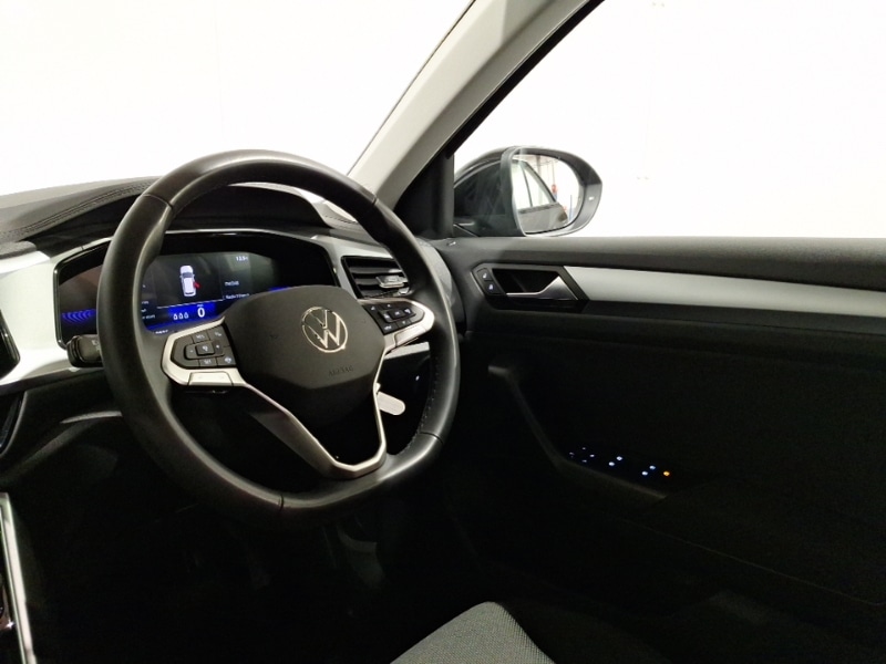 Used Volkswagen T-Roc 2024 for sale - 76885517: Photo 10